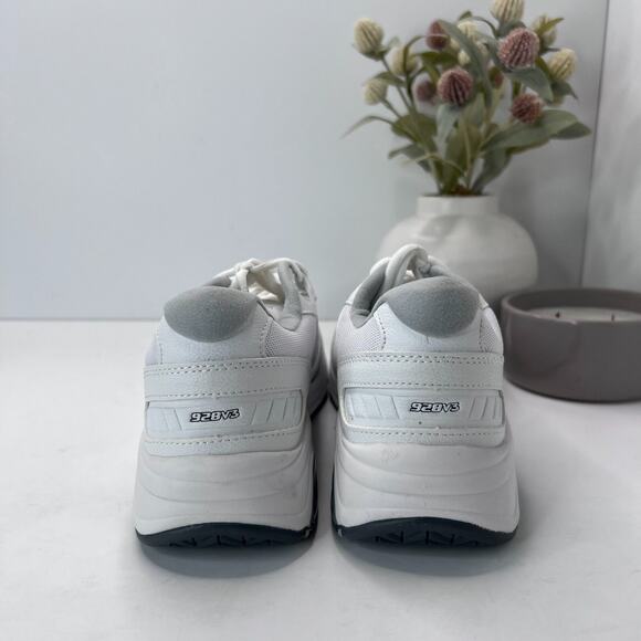 New Balance MW928WT3 Leather Walking Low Top Sneaker White Unisex M8.5/W10 - Picture 4 of 9